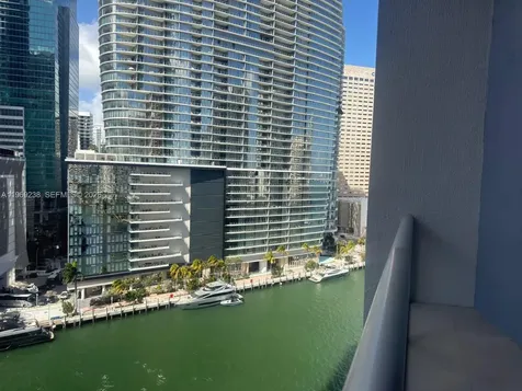 465 Brickell Miami FL 33131