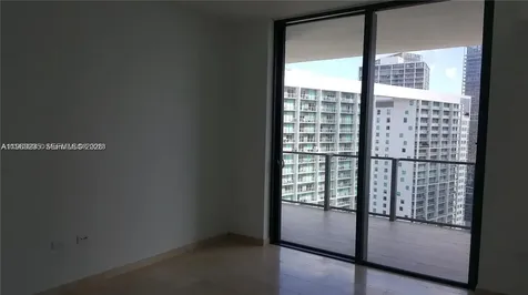 68 SE 6th Street Miami FL 33131