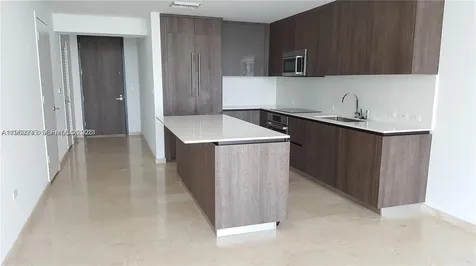 68 SE 6th Street Miami FL 33131