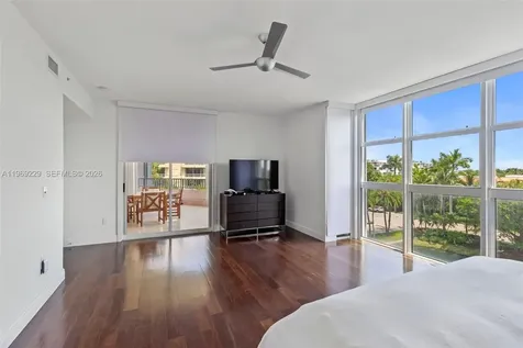 749 Crandon Bl Key Biscayne FL 33149