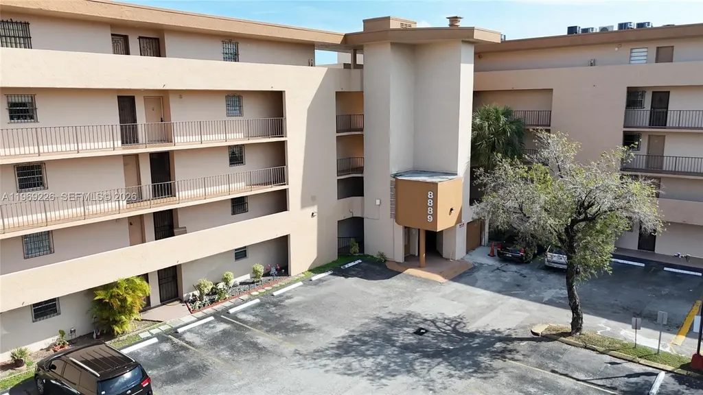 8889 W Fontainebleau Boulevard Miami FL 33172