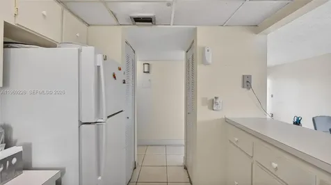 8889 W Fontainebleau Boulevard Miami FL 33172
