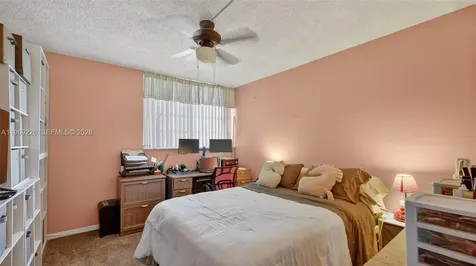 8889 W Fontainebleau Boulevard Miami FL 33172