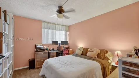 8889 W Fontainebleau Boulevard Miami FL 33172