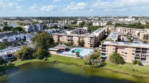 8889 W Fontainebleau Boulevard Miami FL 33172