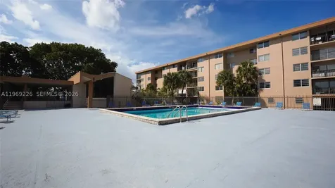 8889 W Fontainebleau Boulevard Miami FL 33172