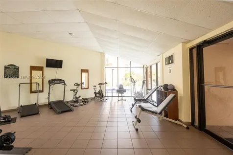 8889 W Fontainebleau Boulevard Miami FL 33172