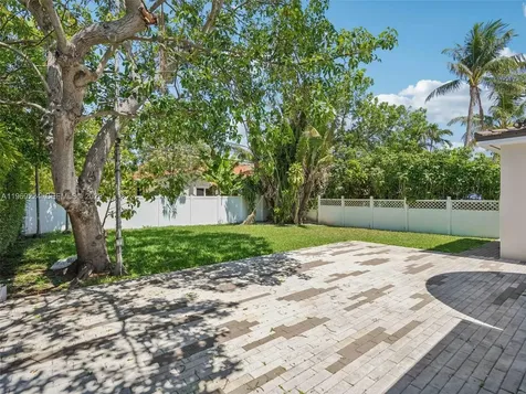 8875 Abbott Avenue Surfside FL 33154