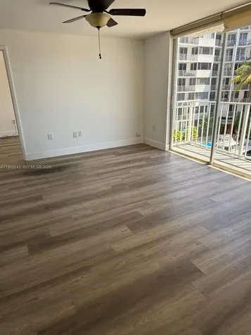 Miami FL 33125
