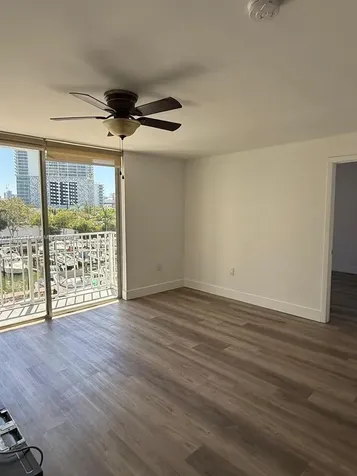 Miami FL 33125