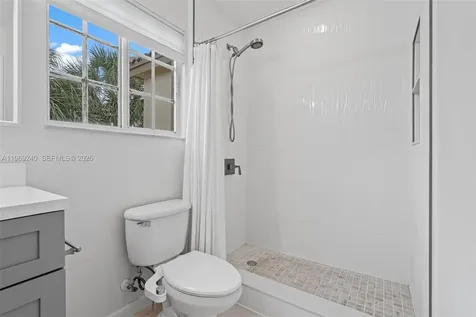 4722 Lago Vista Drive Coconut Creek FL 33073