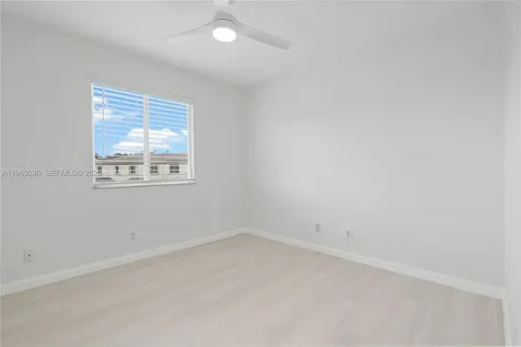 4722 Lago Vista Drive Coconut Creek FL 33073