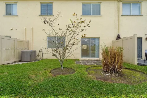 4722 Lago Vista Drive Coconut Creek FL 33073