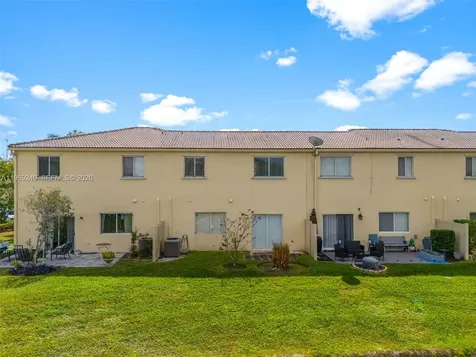 4722 Lago Vista Drive Coconut Creek FL 33073