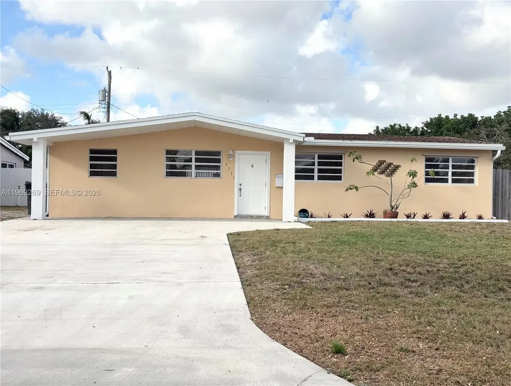 6751 Cleveland Street Hollywood FL 33024