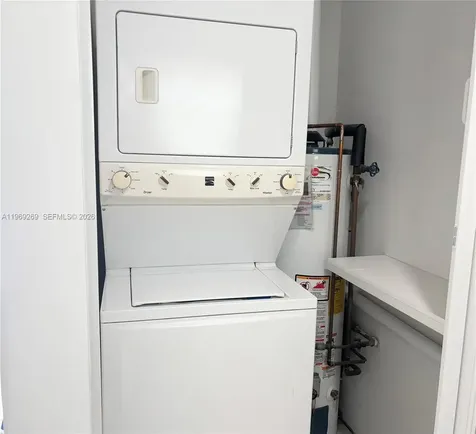 6751 Cleveland Street Hollywood FL 33024