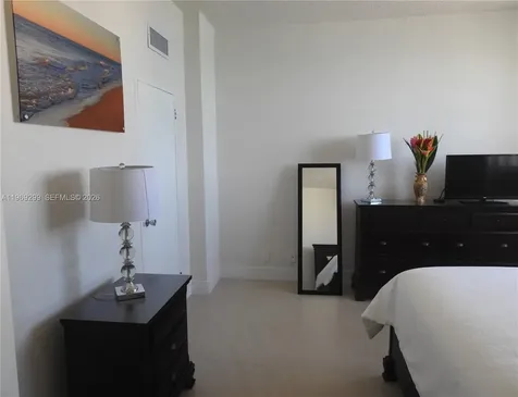 3901 S Ocean Drive Hollywood FL 33019
