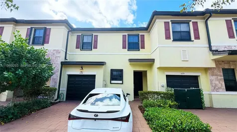 3264 W 100th Terrace Hialeah FL 33018