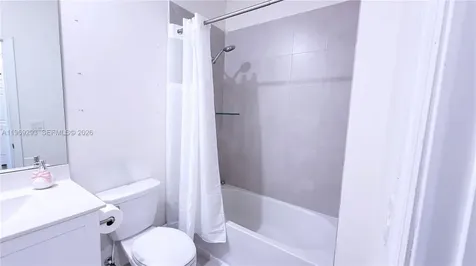 3264 W 100th Terrace Hialeah FL 33018