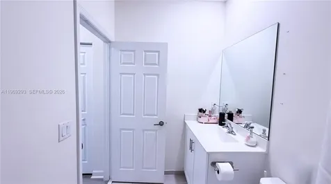 3264 W 100th Terrace Hialeah FL 33018