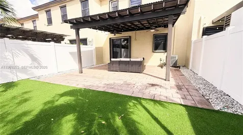 3264 W 100th Terrace Hialeah FL 33018