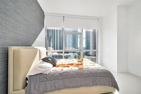 851 NE 1st Avenue Miami FL 33132