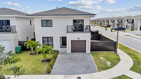 1396 NW 3rd Street Florida City FL 33034