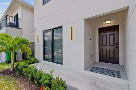 1396 NW 3rd Street Florida City FL 33034