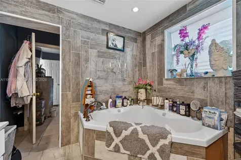 4280 NE 11th Terrace Pompano Beach FL 33064