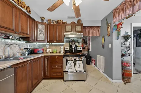 4280 NE 11th Terrace Pompano Beach FL 33064