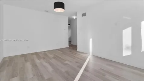 1561 Jefferson Avenue Miami Beach FL 33139