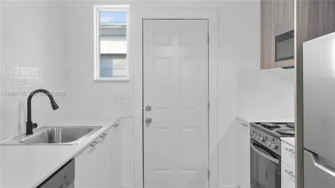 1561 Jefferson Avenue Miami Beach FL 33139