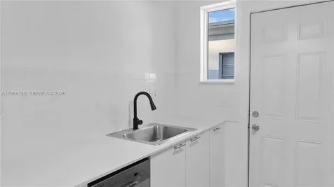 1561 Jefferson Avenue Miami Beach FL 33139
