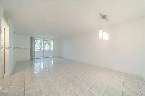 8501 NW 8th Street Miami FL 33126