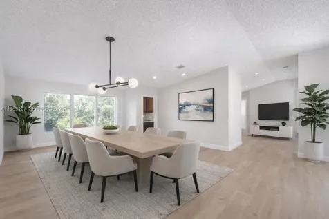 3280 Huntington Weston FL 33332