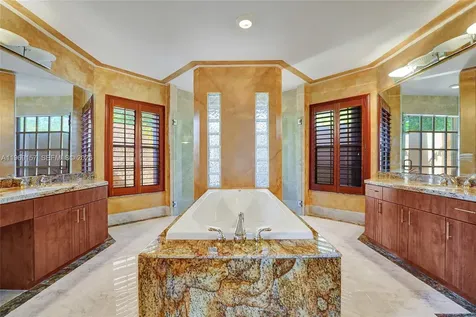 3280 Huntington Weston FL 33332
