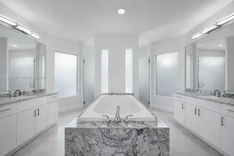 3280 Huntington Weston FL 33332