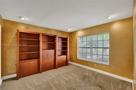 3280 Huntington Weston FL 33332