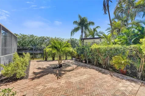 3280 Huntington Weston FL 33332