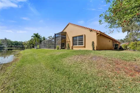 3280 Huntington Weston FL 33332