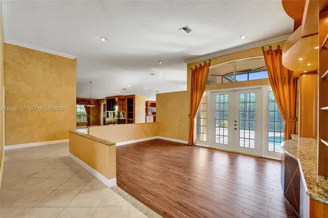 3280 Huntington Weston FL 33332