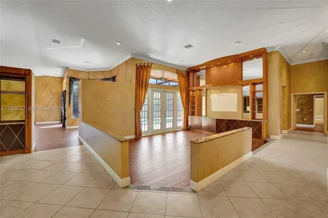 3280 Huntington Weston FL 33332