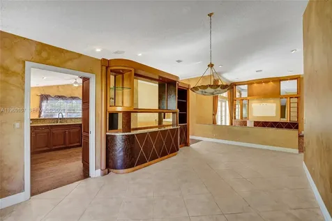 3280 Huntington Weston FL 33332