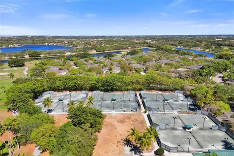 3280 Huntington Weston FL 33332