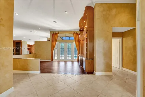 3280 Huntington Weston FL 33332