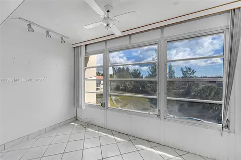 7960 N Sunrise Lakes Drive Sunrise FL 33322