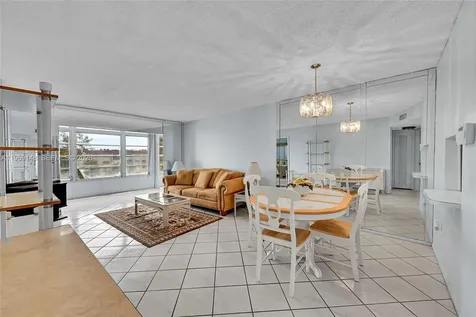 7960 N Sunrise Lakes Drive Sunrise FL 33322