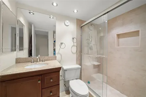 670 Tennis Club Drive Fort Lauderdale FL 33311
