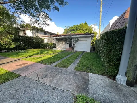 812 Columbus Boulevard Coral Gables FL 33134