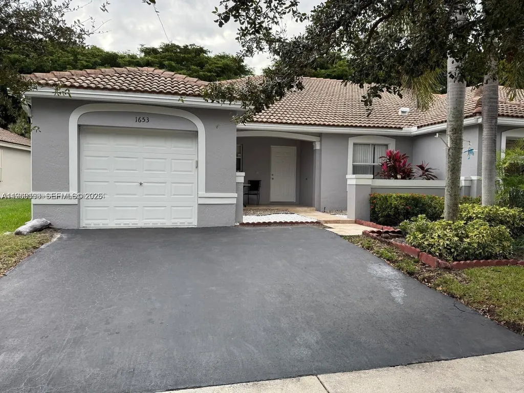 1653 Zenith Way Weston FL 33327